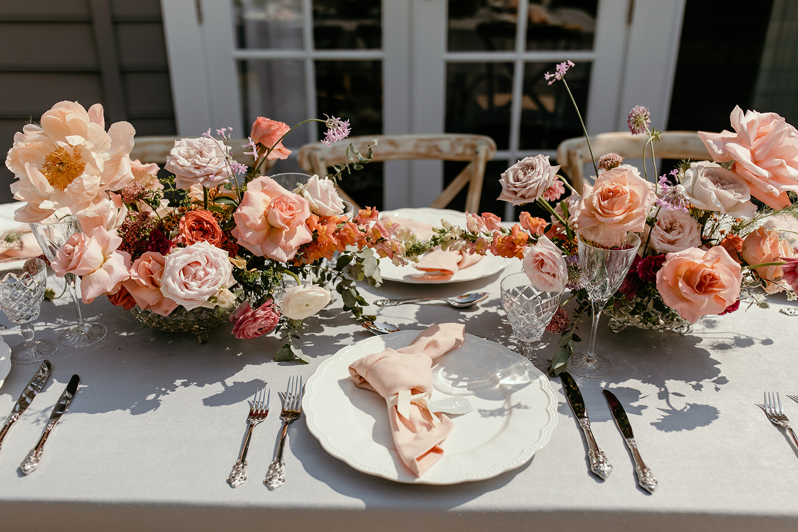 You are currently viewing Modern Crystal Barn Wedding